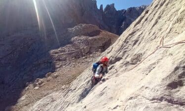 Escalada en la vía Cepeda en el Picu Urriellu