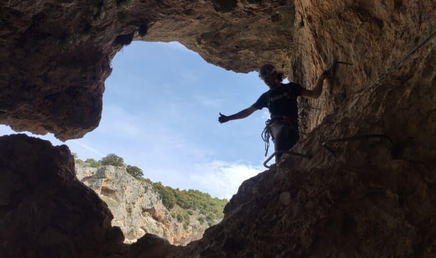 Ferrata de la Canal del Palomo. Aventura y exploración vertical en plena Sierra de Guara.