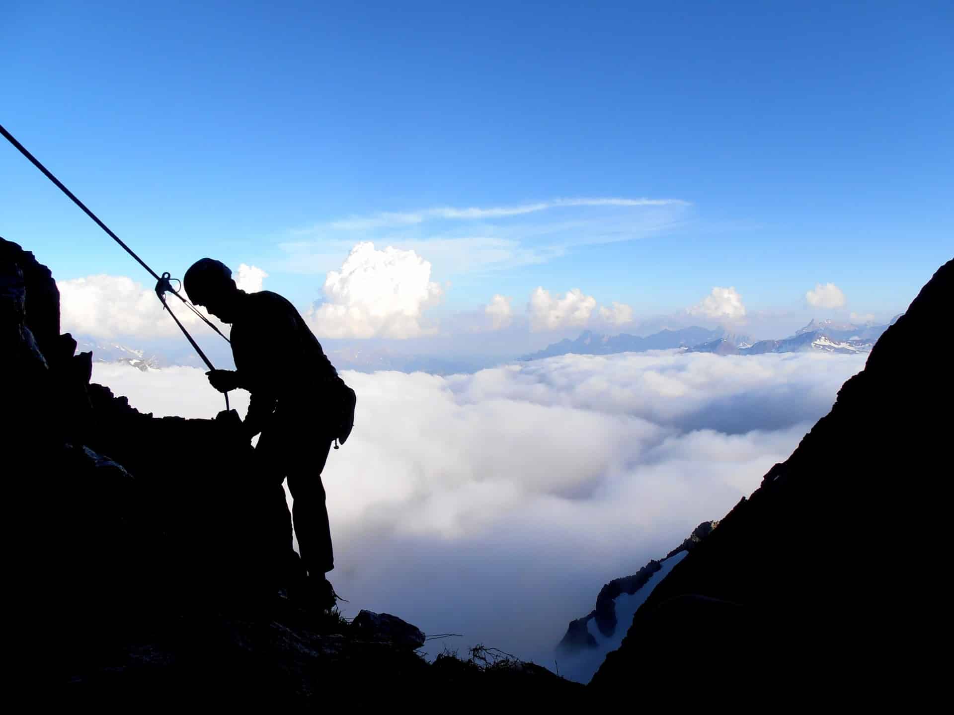 Rapelando en el curso de crestas