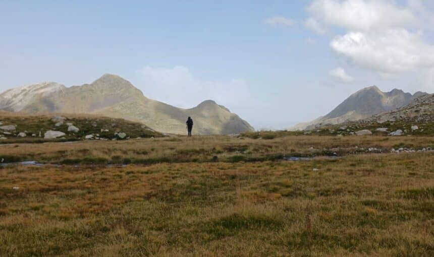 Aventura en la Senda de Camille: Recorrido de 100 km por los Valles Occidentales”