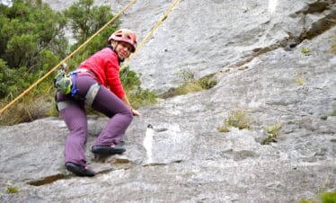 Del roco a la roca, curso de escalada deportiva