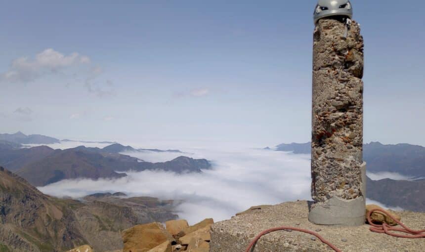 Ascensión al Pico Aspe (2645m) en el Valle del Aragón