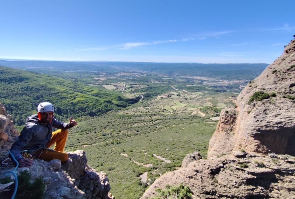 R3 de la ruta Edil en la Aguja Roja de Riglos